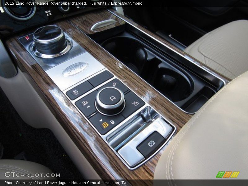 Fuji White / Espresso/Almond 2019 Land Rover Range Rover Supercharged
