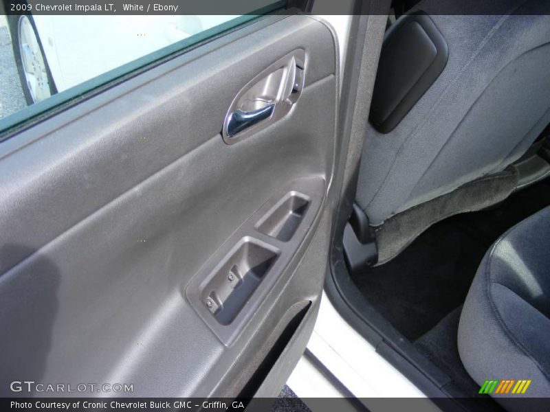 White / Ebony 2009 Chevrolet Impala LT