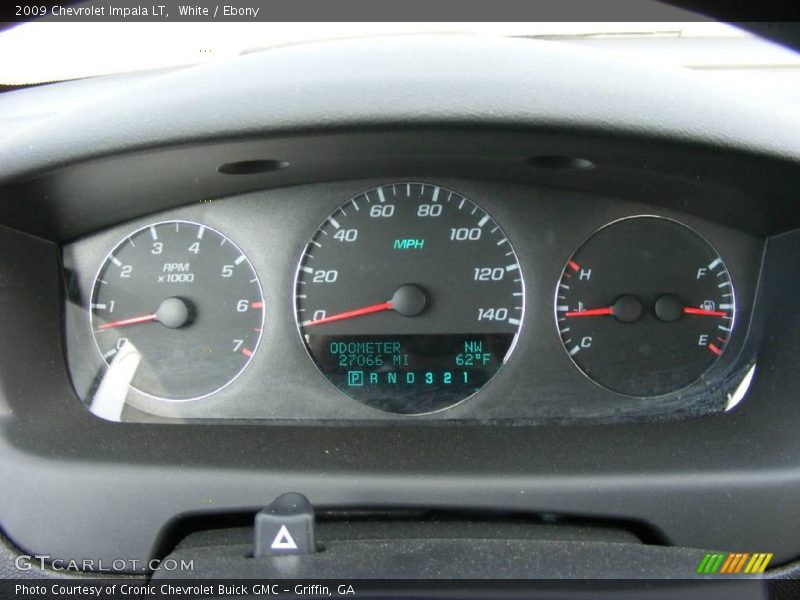 White / Ebony 2009 Chevrolet Impala LT