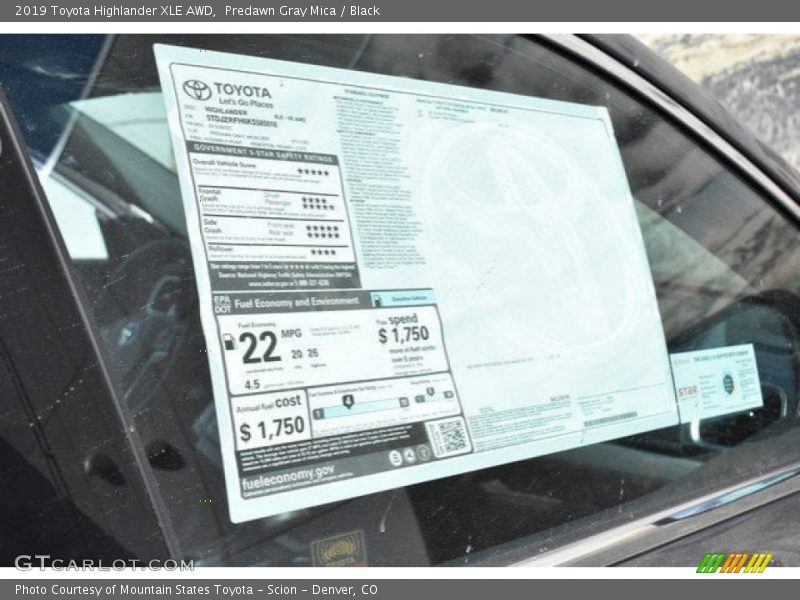 Predawn Gray Mica / Black 2019 Toyota Highlander XLE AWD