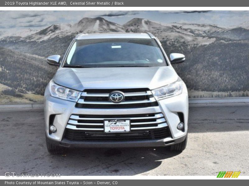 Celestial Silver Metallic / Black 2019 Toyota Highlander XLE AWD