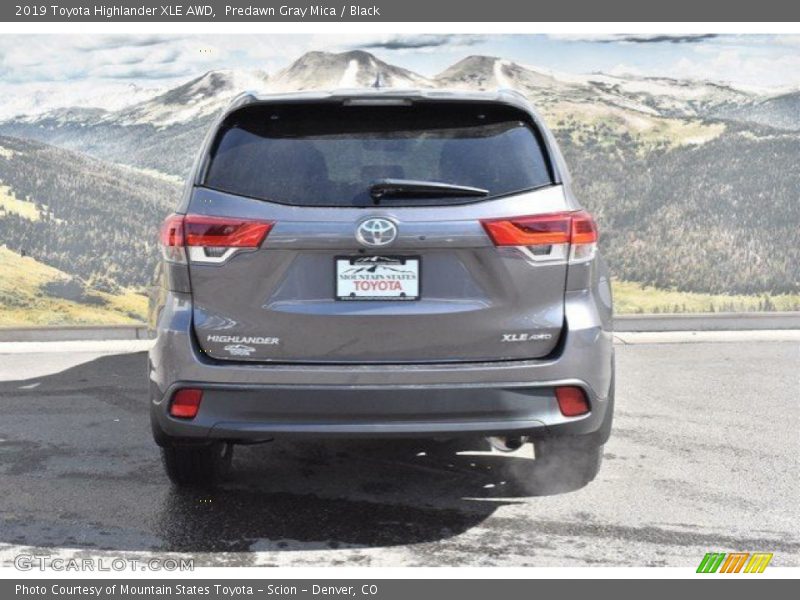 Predawn Gray Mica / Black 2019 Toyota Highlander XLE AWD