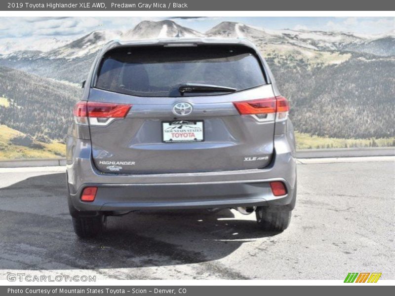 Predawn Gray Mica / Black 2019 Toyota Highlander XLE AWD