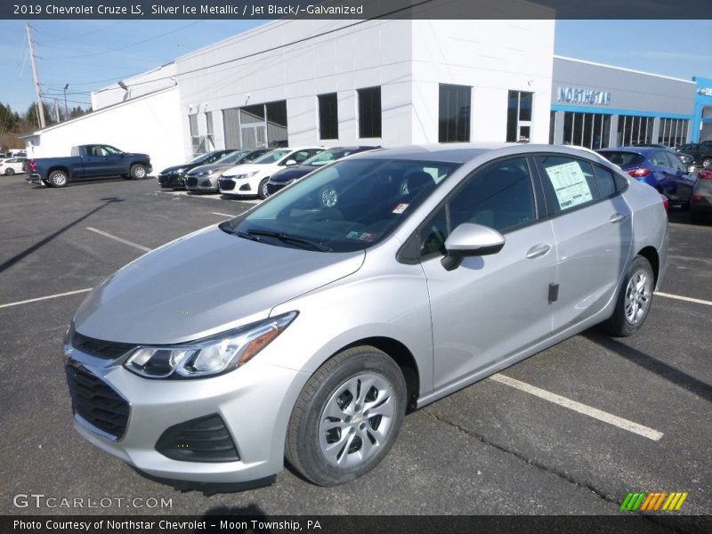 Silver Ice Metallic / Jet Black/­Galvanized 2019 Chevrolet Cruze LS