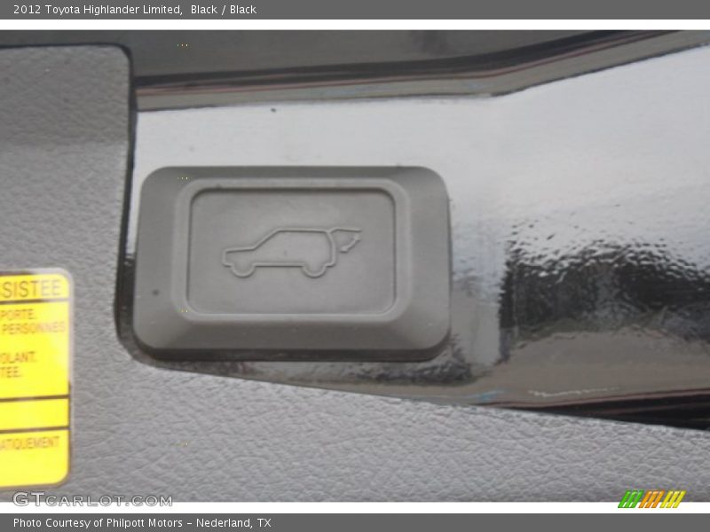 Black / Black 2012 Toyota Highlander Limited