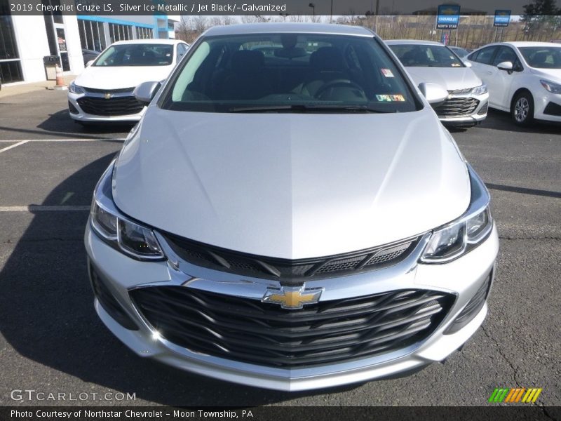 Silver Ice Metallic / Jet Black/­Galvanized 2019 Chevrolet Cruze LS