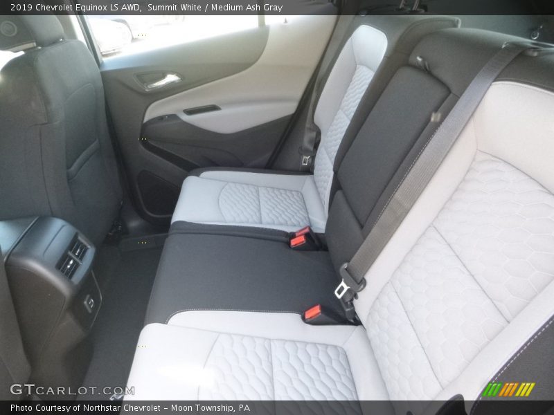 Summit White / Medium Ash Gray 2019 Chevrolet Equinox LS AWD