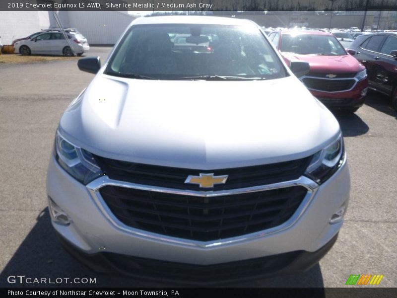Silver Ice Metallic / Medium Ash Gray 2019 Chevrolet Equinox LS AWD