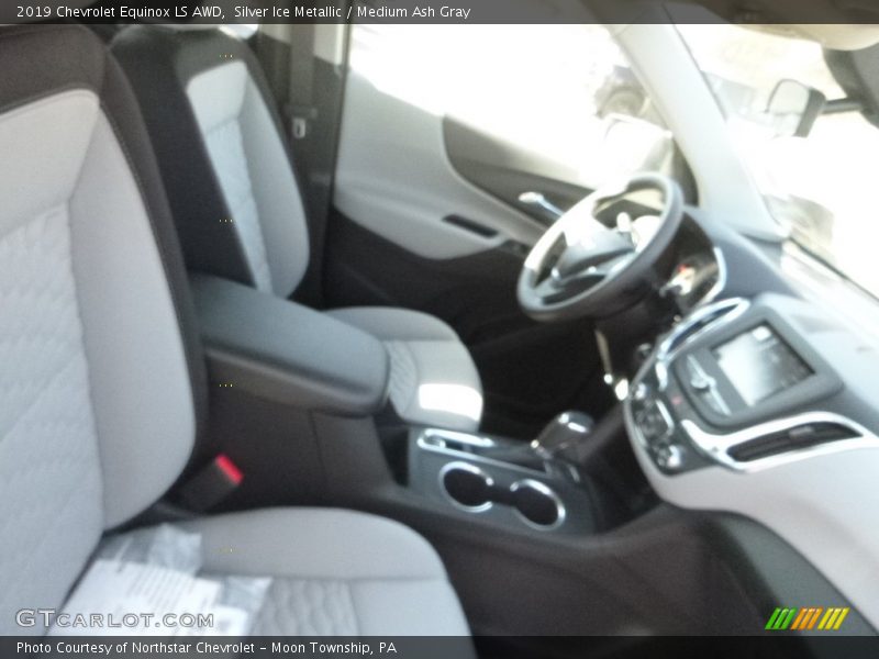 Silver Ice Metallic / Medium Ash Gray 2019 Chevrolet Equinox LS AWD