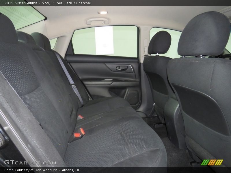 Super Black / Charcoal 2015 Nissan Altima 2.5 SV
