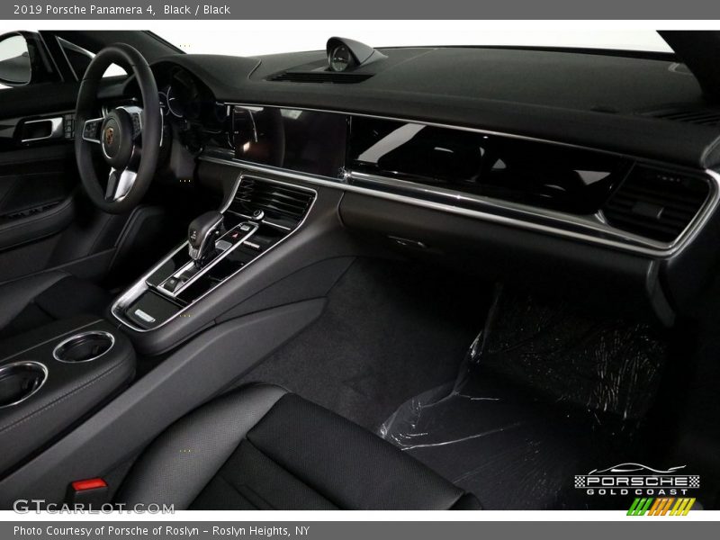 Black / Black 2019 Porsche Panamera 4