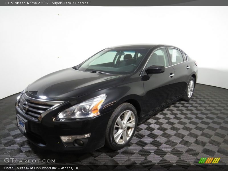Super Black / Charcoal 2015 Nissan Altima 2.5 SV