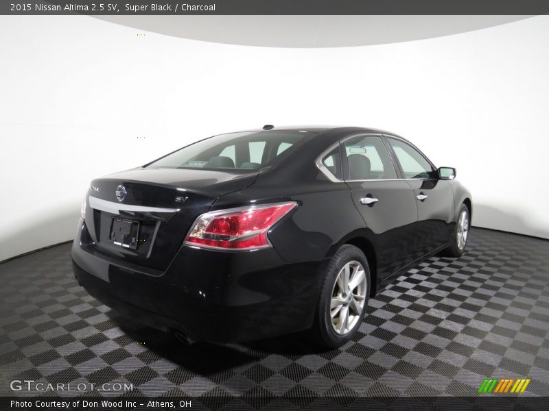 Super Black / Charcoal 2015 Nissan Altima 2.5 SV