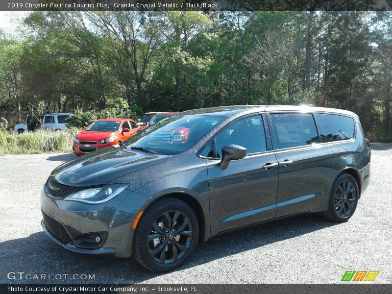 Granite Crystal Metallic / Black/Black 2019 Chrysler Pacifica Touring Plus
