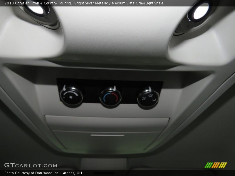 Bright Silver Metallic / Medium Slate Gray/Light Shale 2010 Chrysler Town & Country Touring