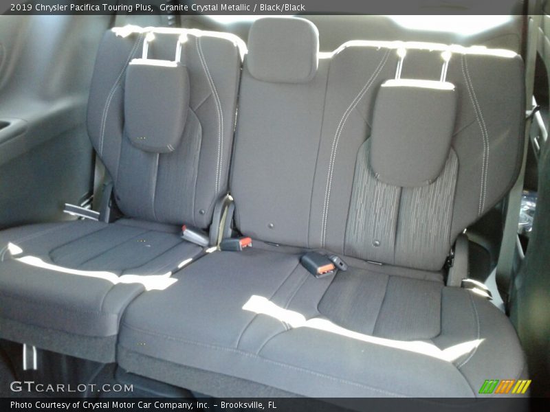 Granite Crystal Metallic / Black/Black 2019 Chrysler Pacifica Touring Plus