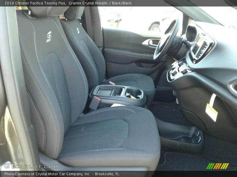 Granite Crystal Metallic / Black/Black 2019 Chrysler Pacifica Touring Plus
