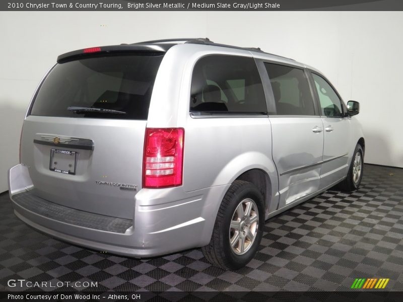 Bright Silver Metallic / Medium Slate Gray/Light Shale 2010 Chrysler Town & Country Touring