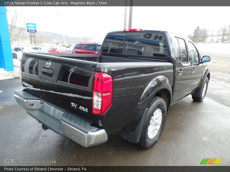 Magnetic Black / Steel 2018 Nissan Frontier S Crew Cab 4x4