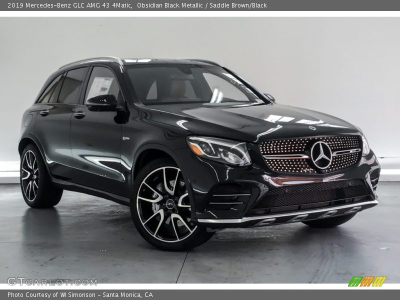 Front 3/4 View of 2019 GLC AMG 43 4Matic