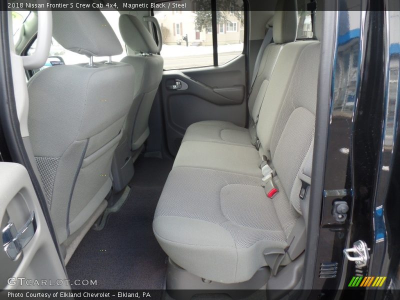 Magnetic Black / Steel 2018 Nissan Frontier S Crew Cab 4x4