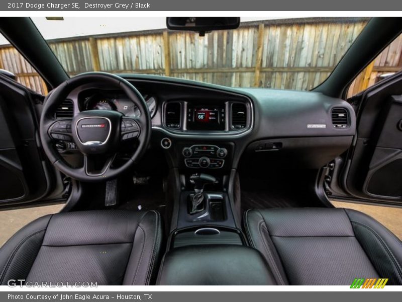 Destroyer Grey / Black 2017 Dodge Charger SE
