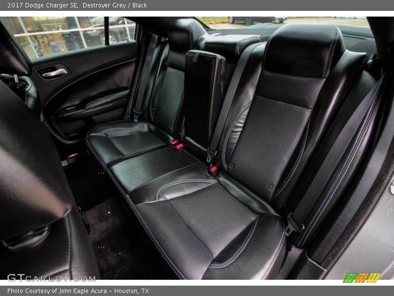 Destroyer Grey / Black 2017 Dodge Charger SE