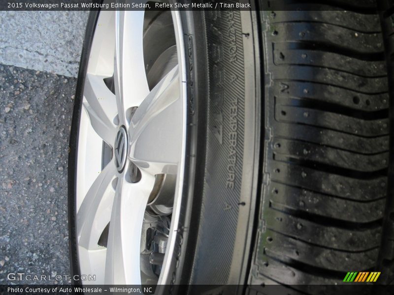 Reflex Silver Metallic / Titan Black 2015 Volkswagen Passat Wolfsburg Edition Sedan