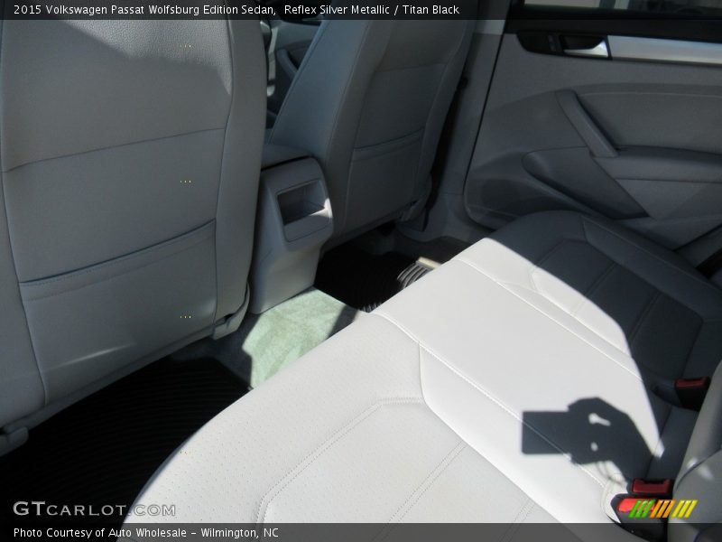 Reflex Silver Metallic / Titan Black 2015 Volkswagen Passat Wolfsburg Edition Sedan