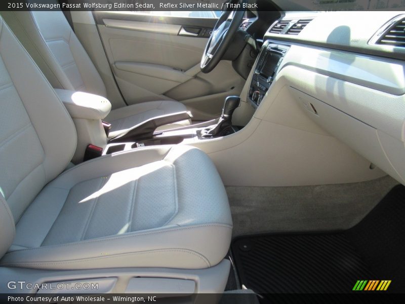 Reflex Silver Metallic / Titan Black 2015 Volkswagen Passat Wolfsburg Edition Sedan