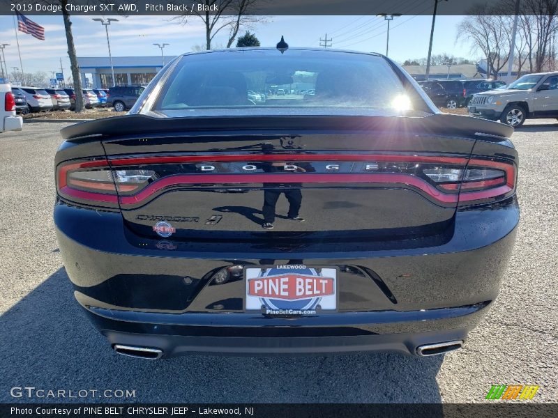 Pitch Black / Black 2019 Dodge Charger SXT AWD