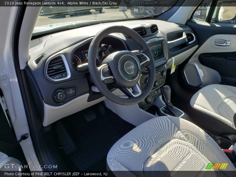 Alpine White / Black/Ski Grey 2019 Jeep Renegade Latitude 4x4