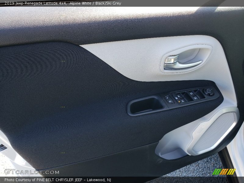 Alpine White / Black/Ski Grey 2019 Jeep Renegade Latitude 4x4