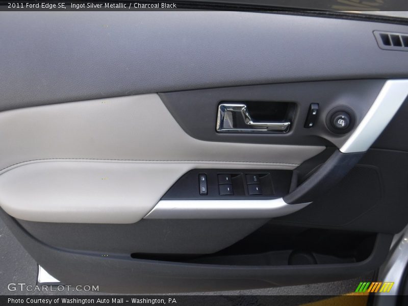Ingot Silver Metallic / Charcoal Black 2011 Ford Edge SE