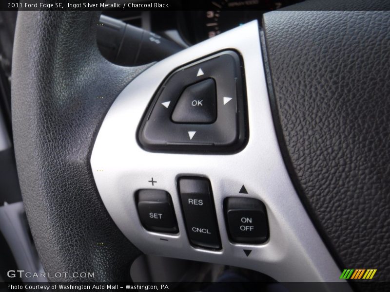 Ingot Silver Metallic / Charcoal Black 2011 Ford Edge SE