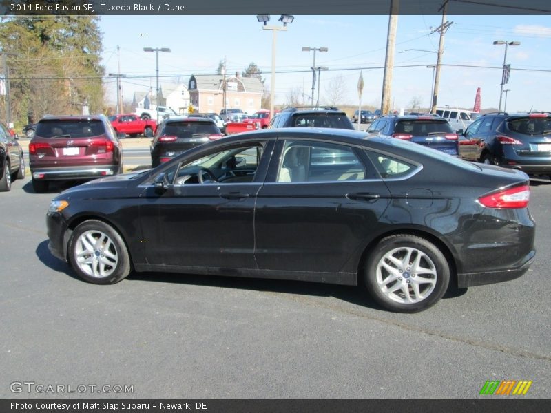 Tuxedo Black / Dune 2014 Ford Fusion SE