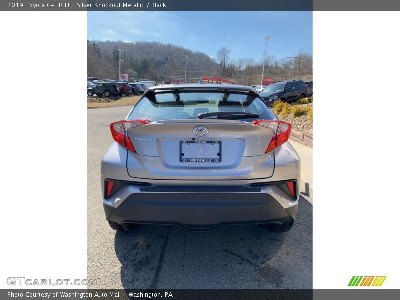 Silver Knockout Metallic / Black 2019 Toyota C-HR LE
