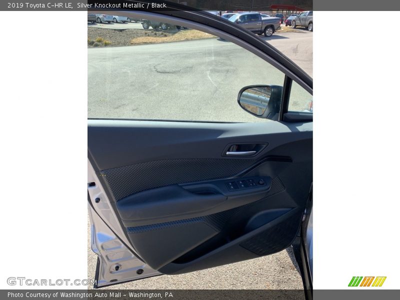Silver Knockout Metallic / Black 2019 Toyota C-HR LE