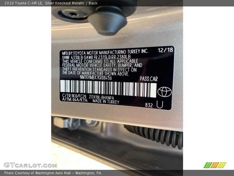 Silver Knockout Metallic / Black 2019 Toyota C-HR LE