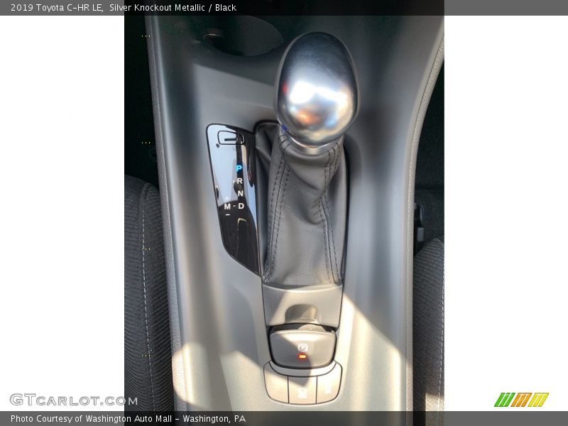 Silver Knockout Metallic / Black 2019 Toyota C-HR LE