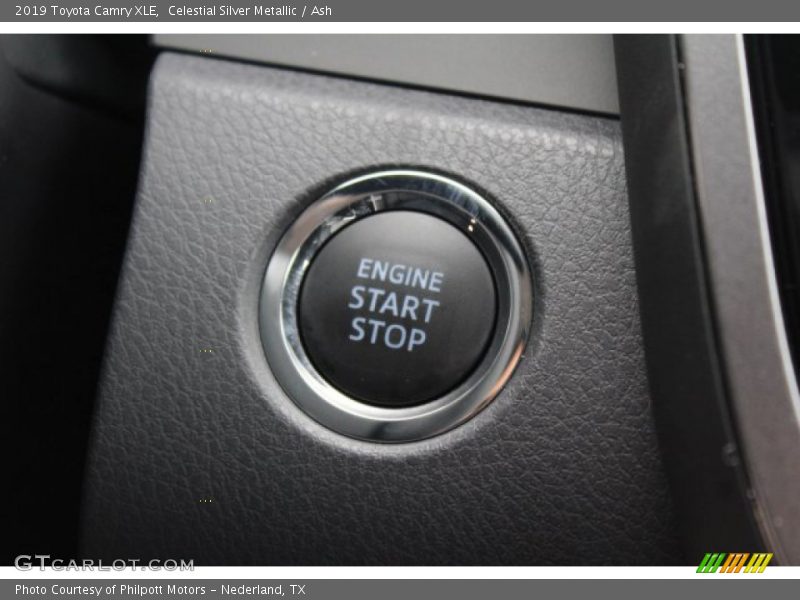 Celestial Silver Metallic / Ash 2019 Toyota Camry XLE