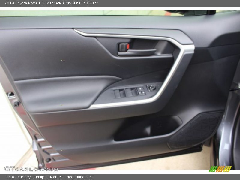 Magnetic Gray Metallic / Black 2019 Toyota RAV4 LE