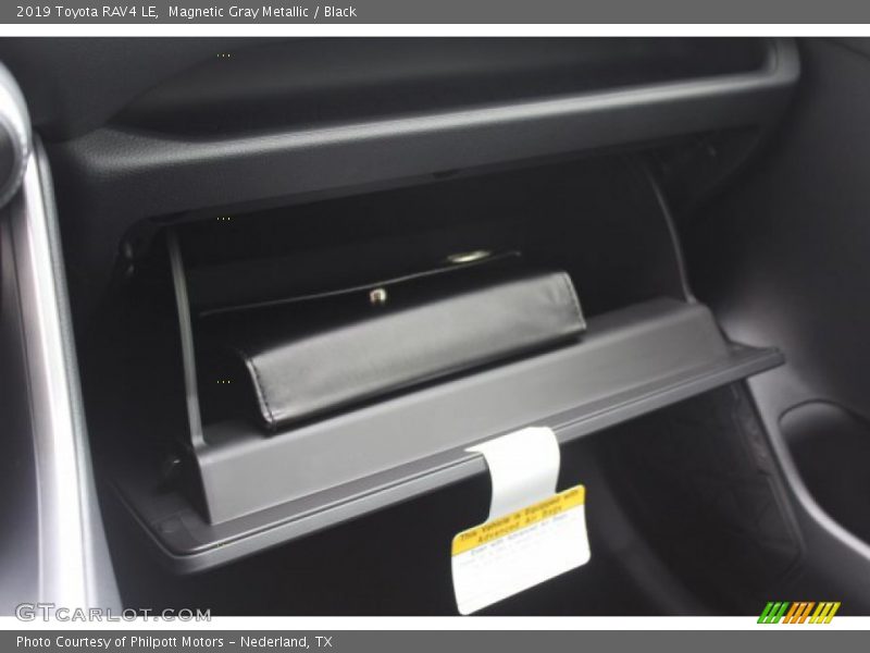 Magnetic Gray Metallic / Black 2019 Toyota RAV4 LE