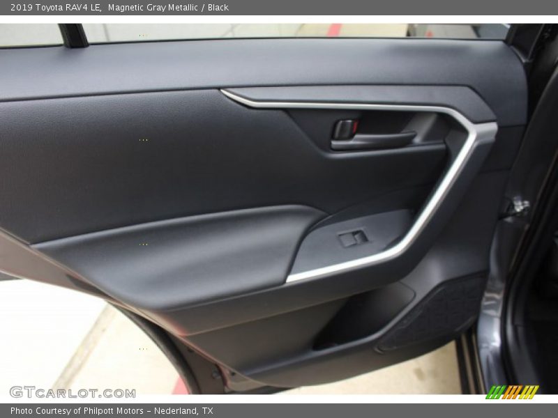 Magnetic Gray Metallic / Black 2019 Toyota RAV4 LE