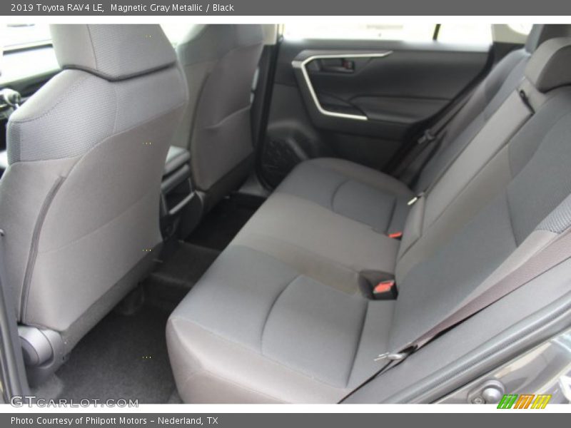 Magnetic Gray Metallic / Black 2019 Toyota RAV4 LE