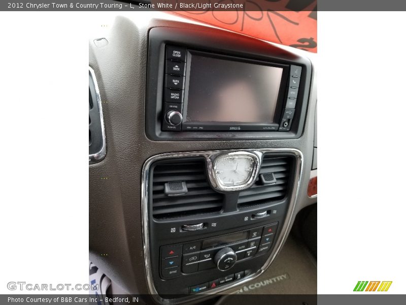 Stone White / Black/Light Graystone 2012 Chrysler Town & Country Touring - L