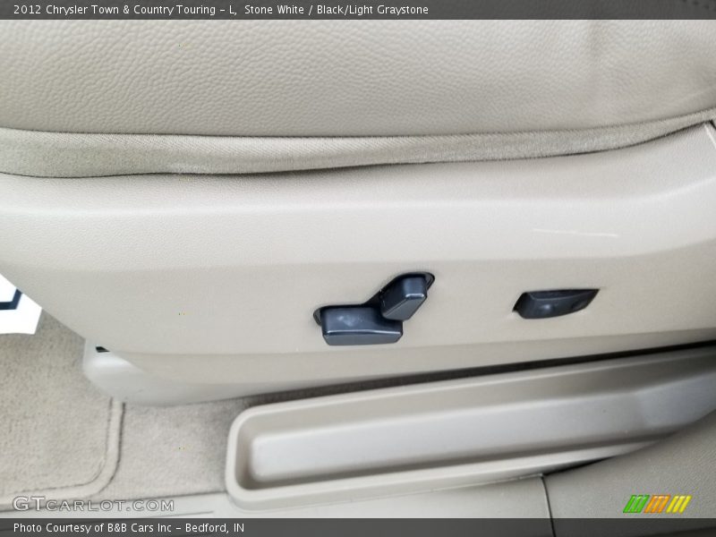 Stone White / Black/Light Graystone 2012 Chrysler Town & Country Touring - L