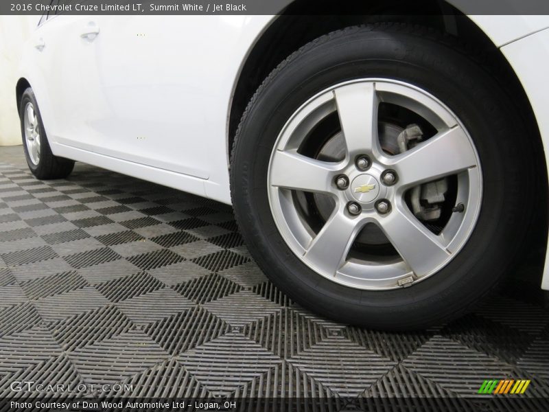 Summit White / Jet Black 2016 Chevrolet Cruze Limited LT