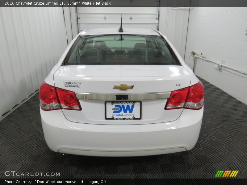 Summit White / Jet Black 2016 Chevrolet Cruze Limited LT
