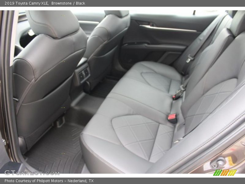 Brownstone / Black 2019 Toyota Camry XLE
